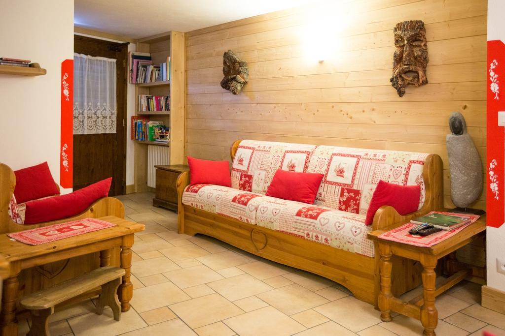 Hotel Restaurant La Barme Конье Экстерьер фото
