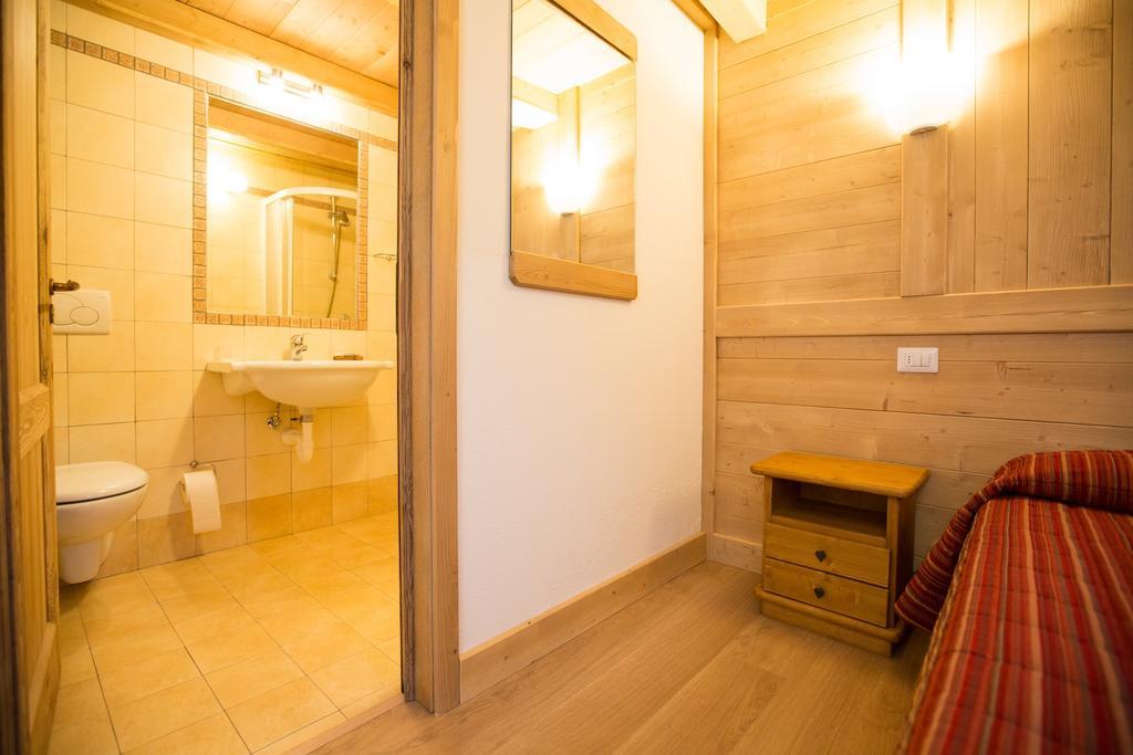 Hotel Restaurant La Barme Конье Экстерьер фото
