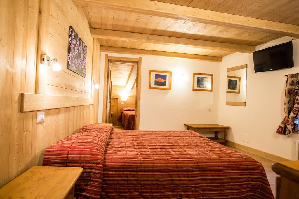 Hotel Restaurant La Barme Конье Экстерьер фото