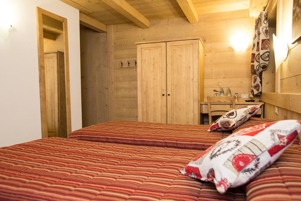 Hotel Restaurant La Barme Конье Экстерьер фото